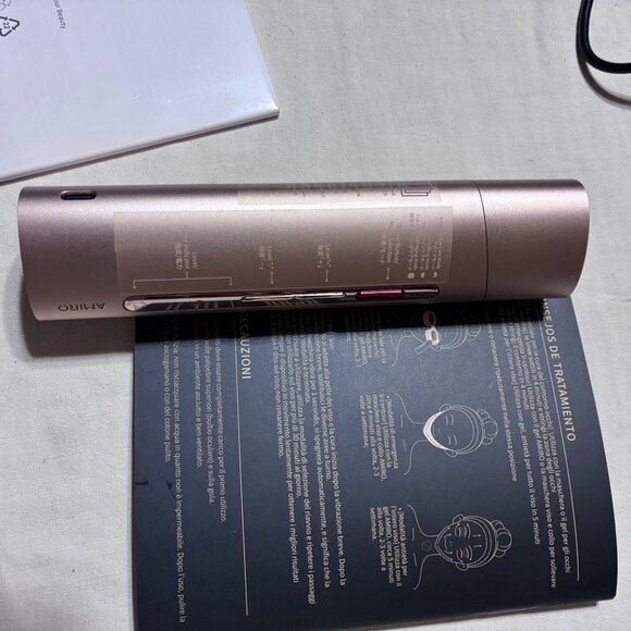 AMIRO R3 Turbo Facial RF Beauty Tool - Picture 4 of 8